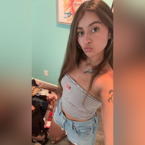 selenaroe215